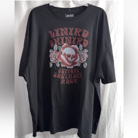 Lynyrd Skynyrd Black Graphic T-Shirt skull rose - Picture 1 of 1